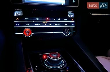 Внедорожник / Кроссовер Jaguar F-Pace 2018 в Львове фото 48 Внедорожник / Кроссовер Jaguar F-Pace 2018 в Львове