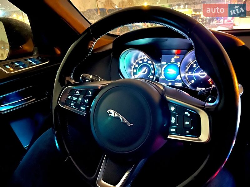 Внедорожник / Кроссовер Jaguar F-Pace 2018 в Львове фото 52 Внедорожник / Кроссовер Jaguar F-Pace 2018 в Львове