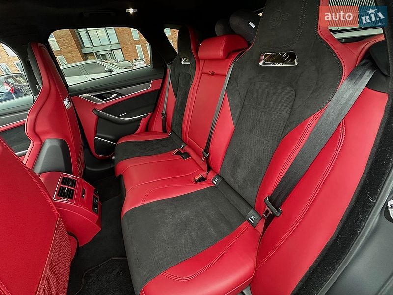 Позашляховик / Кросовер Jaguar F-Pace 2021 в Дніпрі