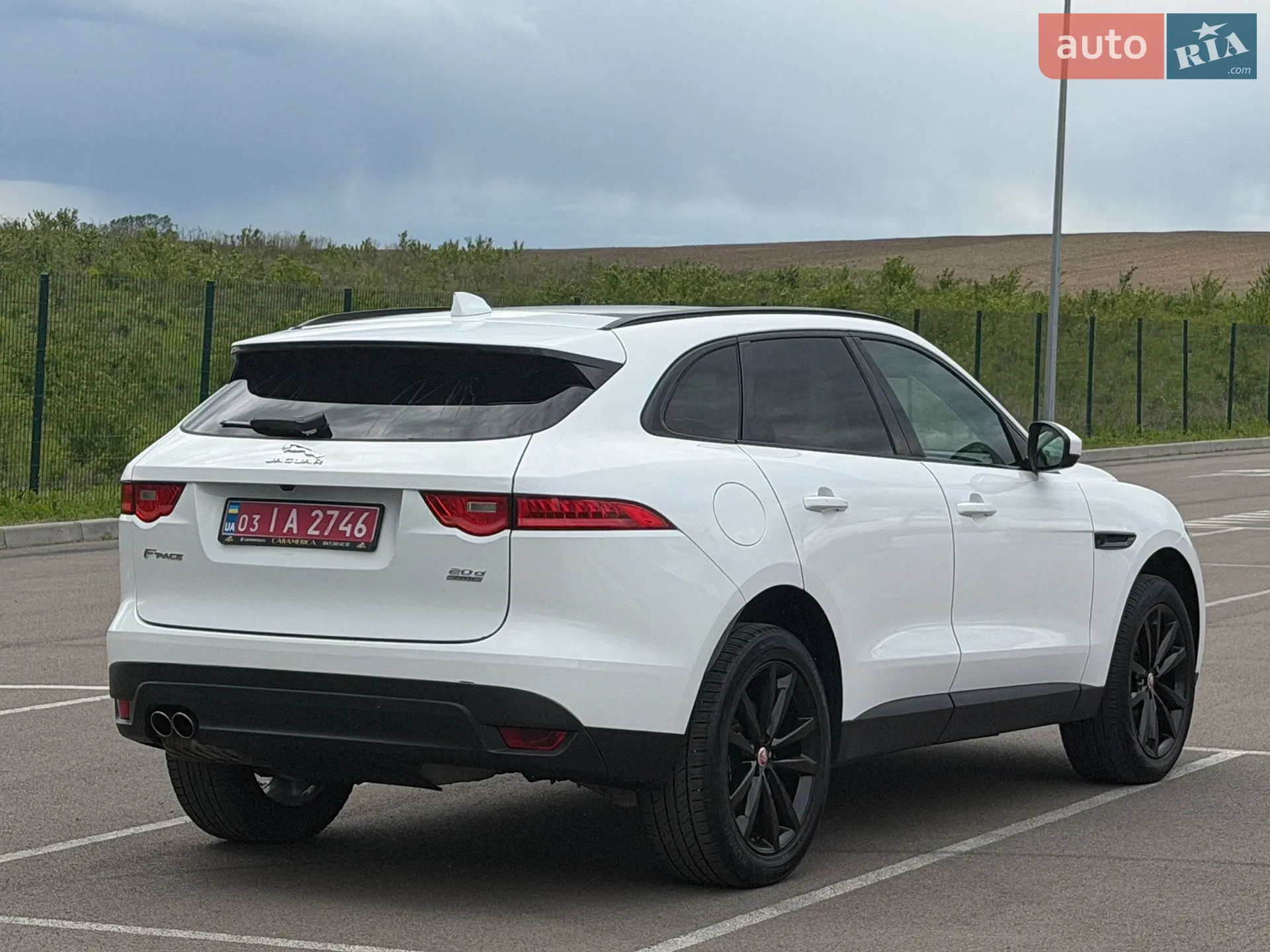 2017 Jaguar F-Pace - мініатюра 8