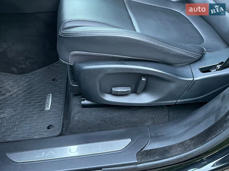 Внедорожник / Кроссовер Jaguar F-Pace 2016 в Хмельницком