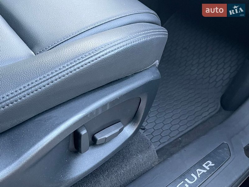 Внедорожник / Кроссовер Jaguar F-Pace 2016 в Хмельницком