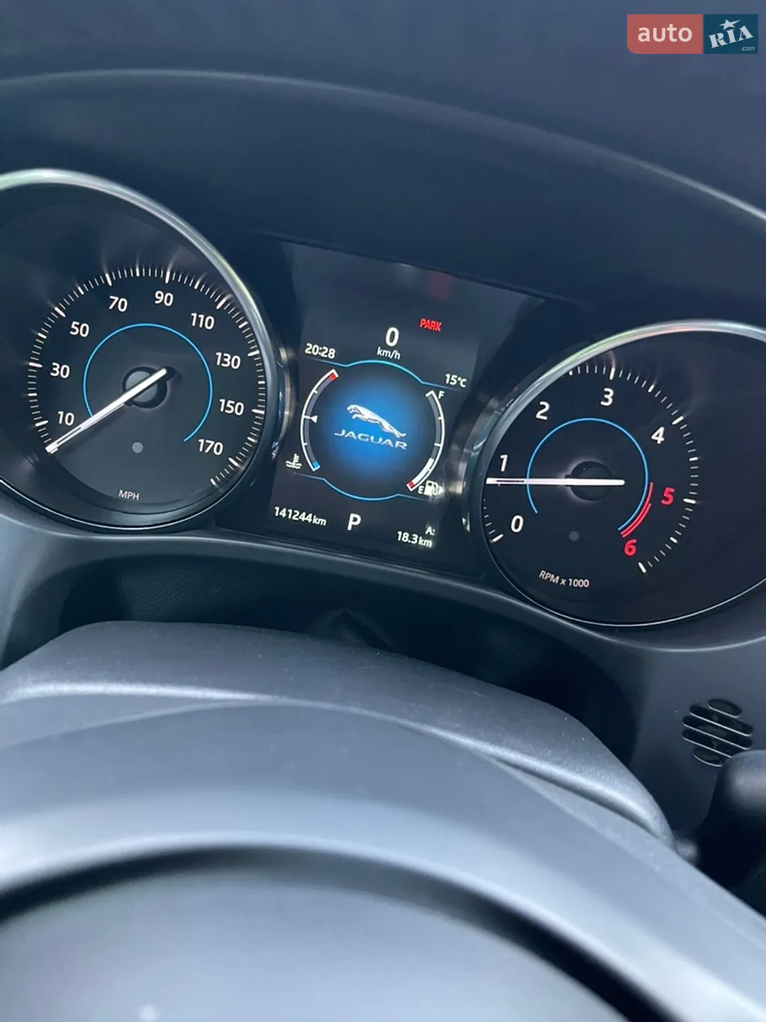 2016 Jaguar F-Pace - мініатюра 38