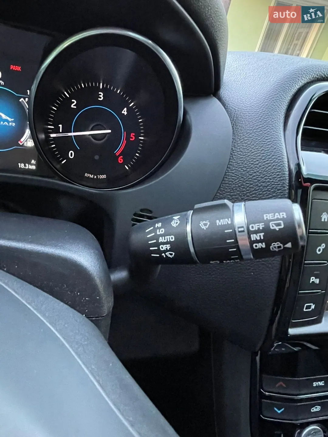 2016 Jaguar F-Pace - мініатюра 43
