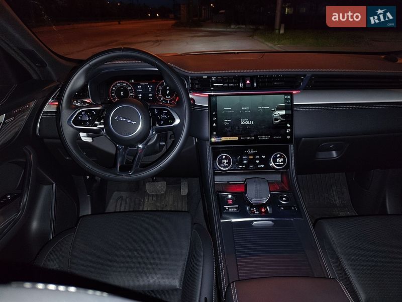 Внедорожник / Кроссовер Jaguar F-Pace 2023 в Запорожье