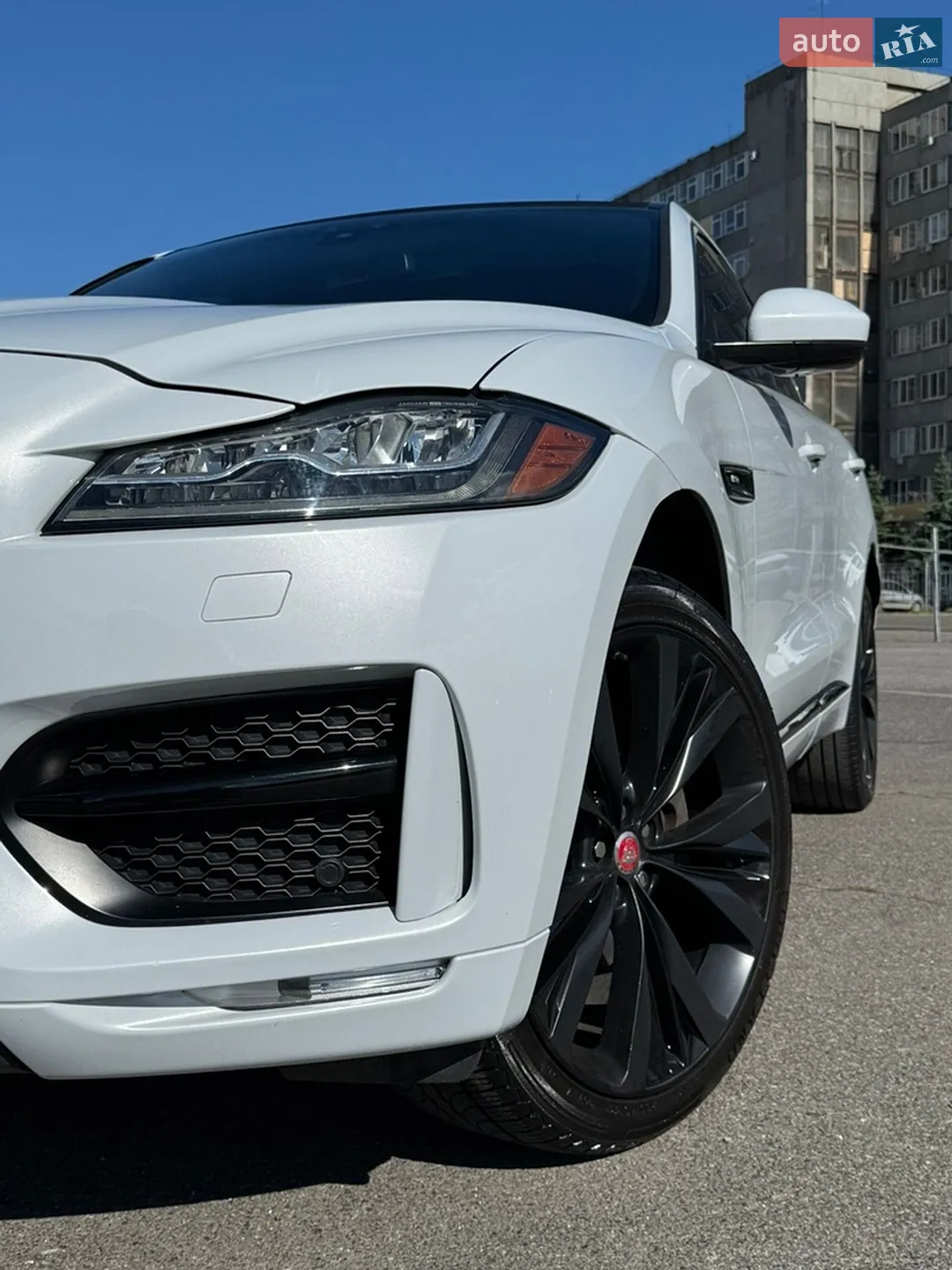 2018 Jaguar F-Pace - мініатюра 2