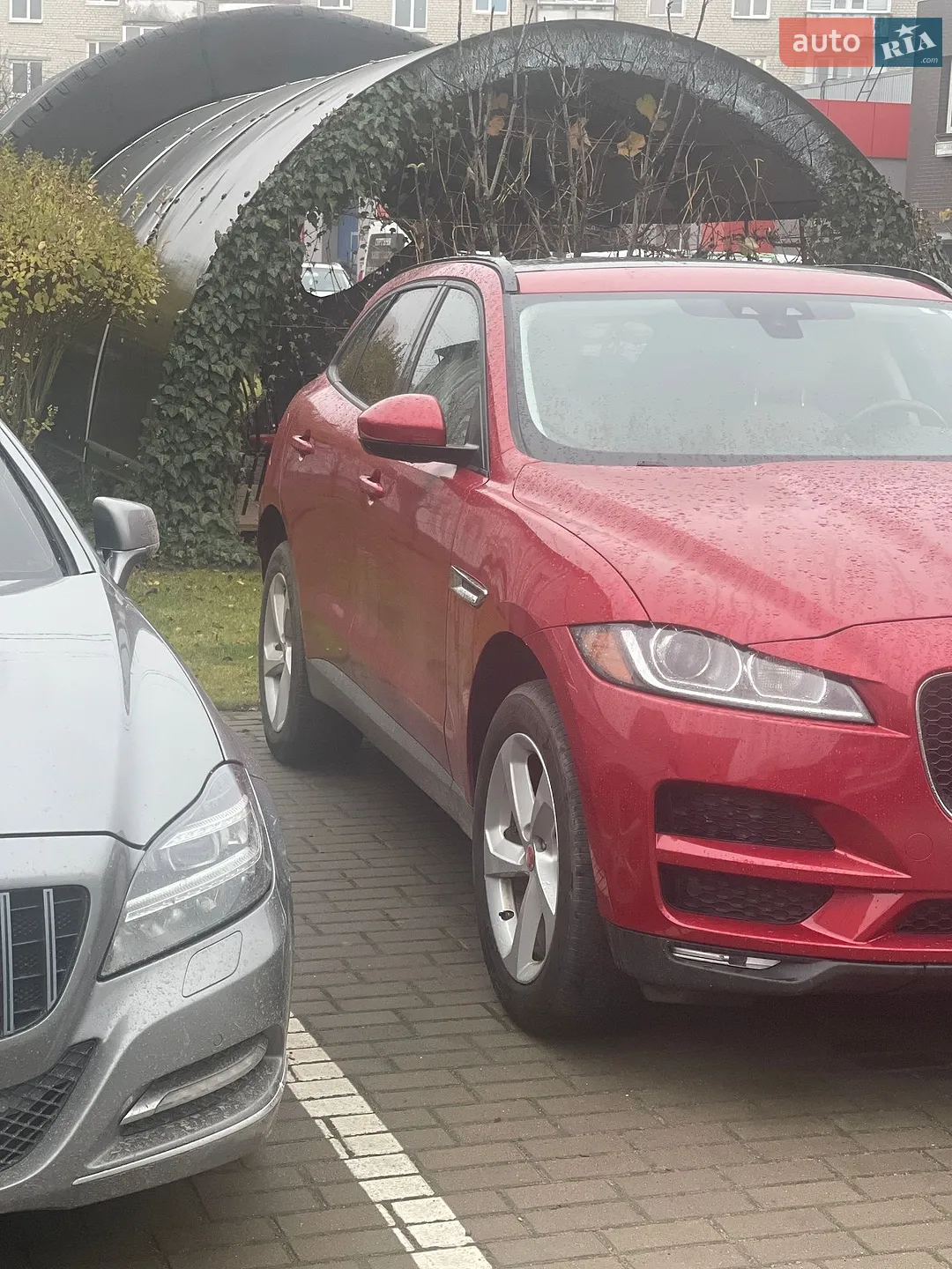 2018 Jaguar F-Pace - мініатюра 3
