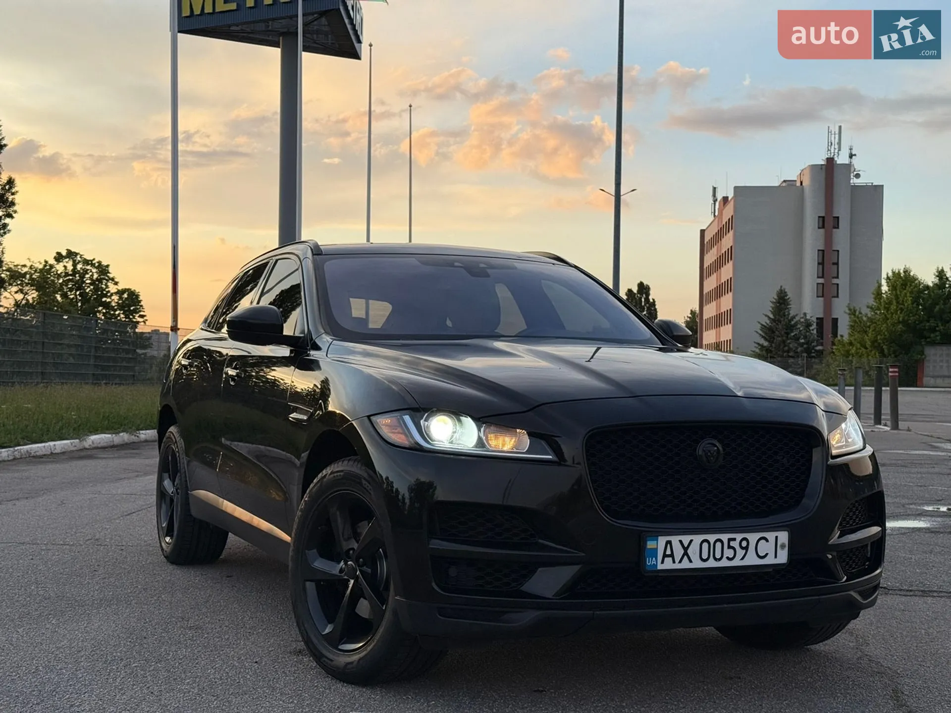 2016 Jaguar F-Pace - мініатюра 3
