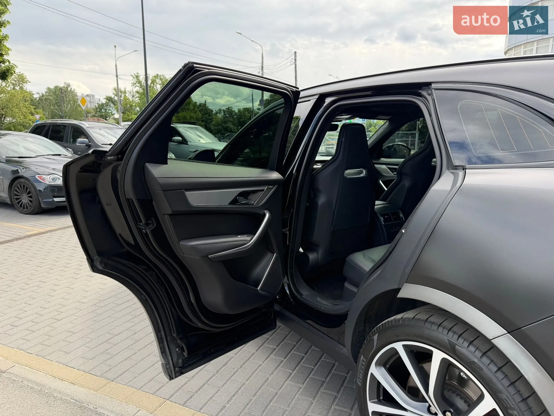 2021 Jaguar F-Pace - мініатюра 26