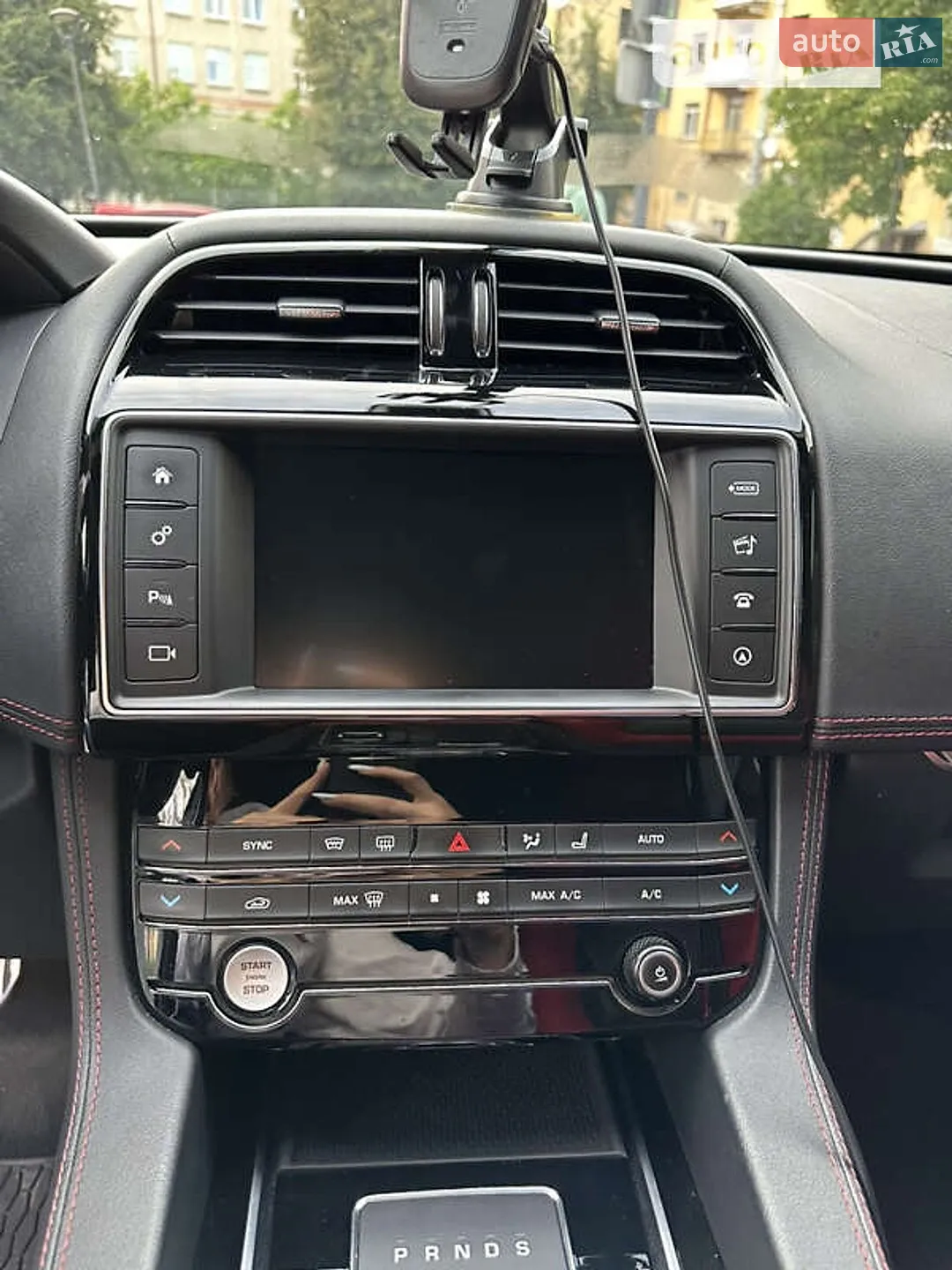 2018 Jaguar F-Pace - мініатюра 17