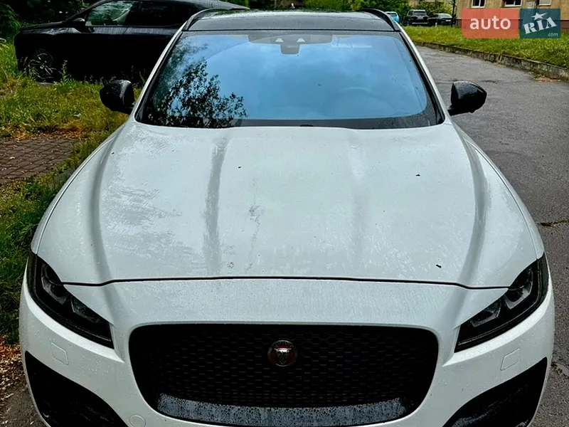 Jaguar F-Pace 2017