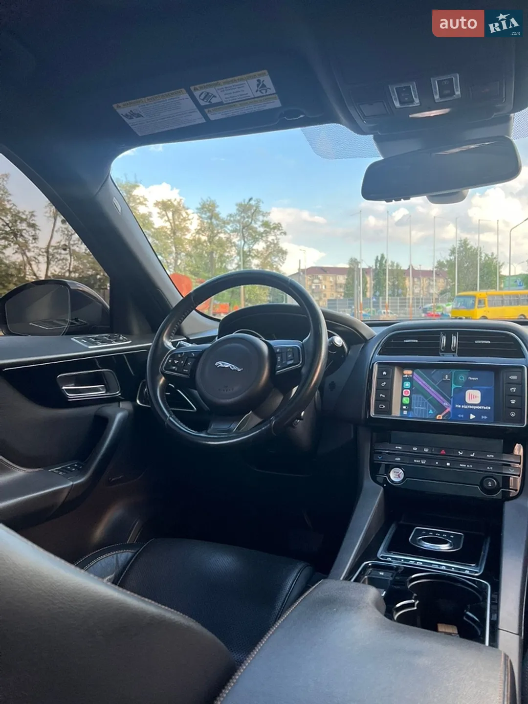 2016 Jaguar F-Pace - мініатюра 31
