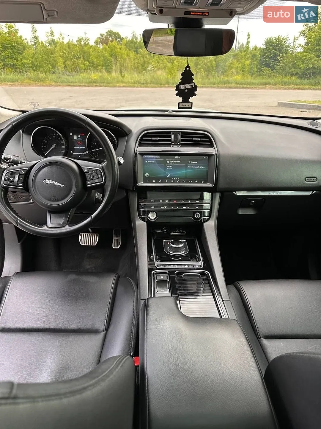2018 Jaguar F-Pace - мініатюра 14