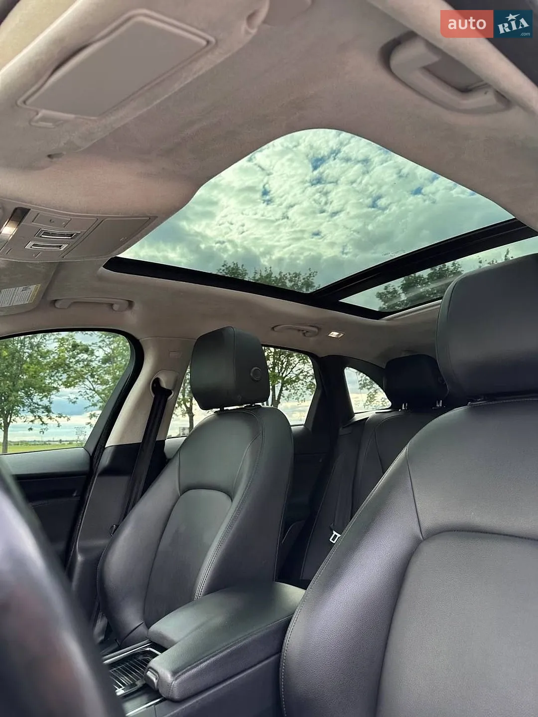 2018 Jaguar F-Pace - мініатюра 17