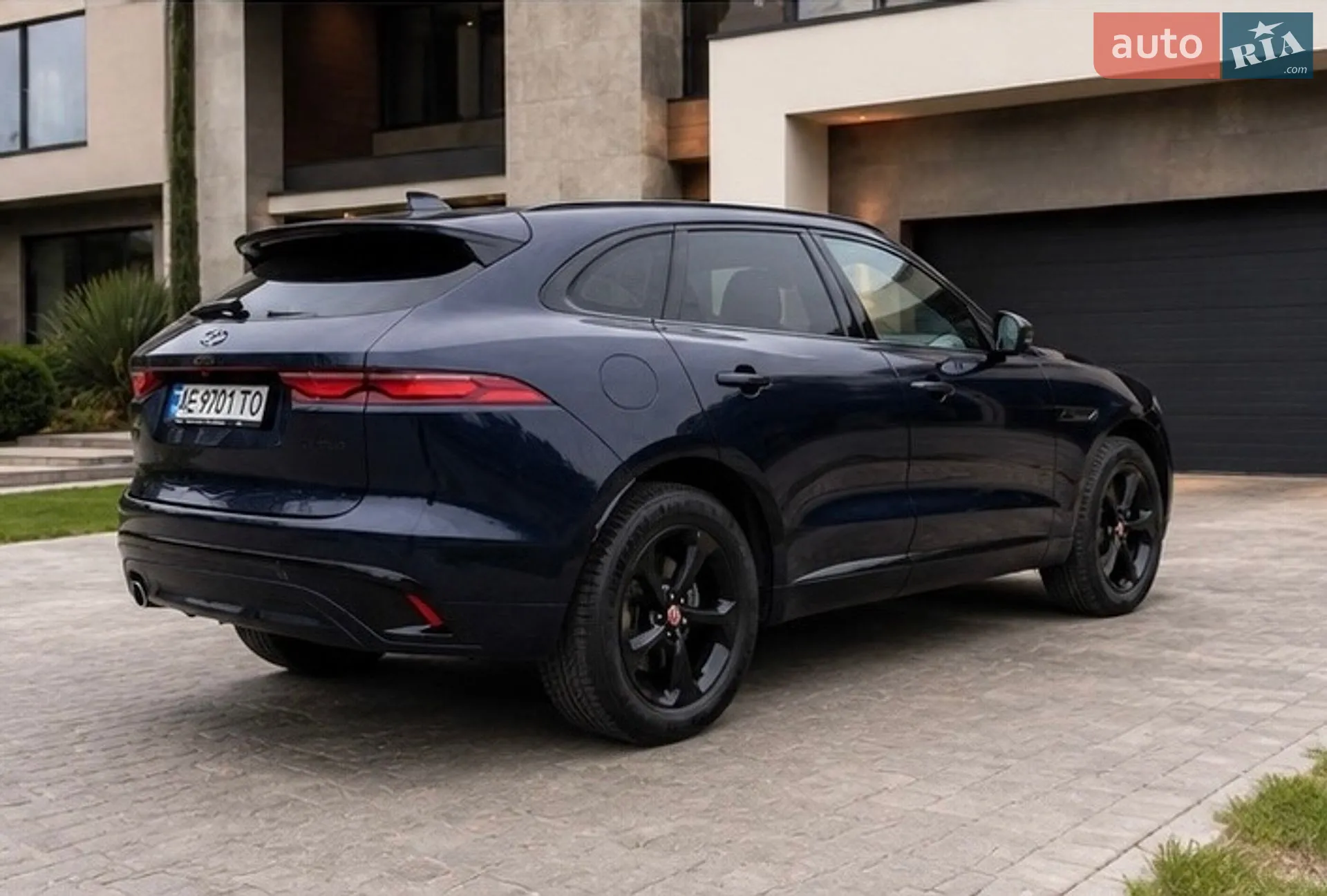 2021 Jaguar F-Pace - мініатюра 2