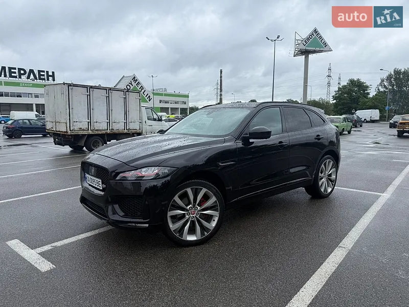 Jaguar F-Pace