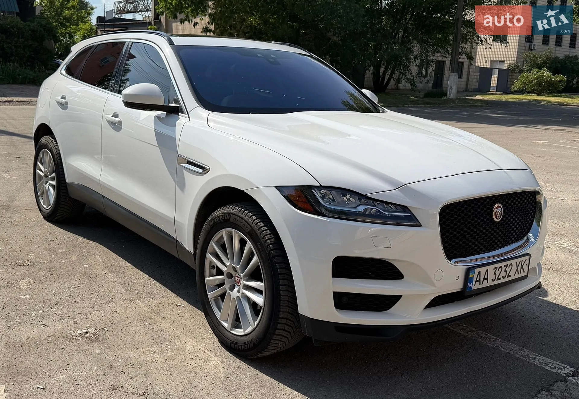 2016 Jaguar F-Pace - мініатюра 3