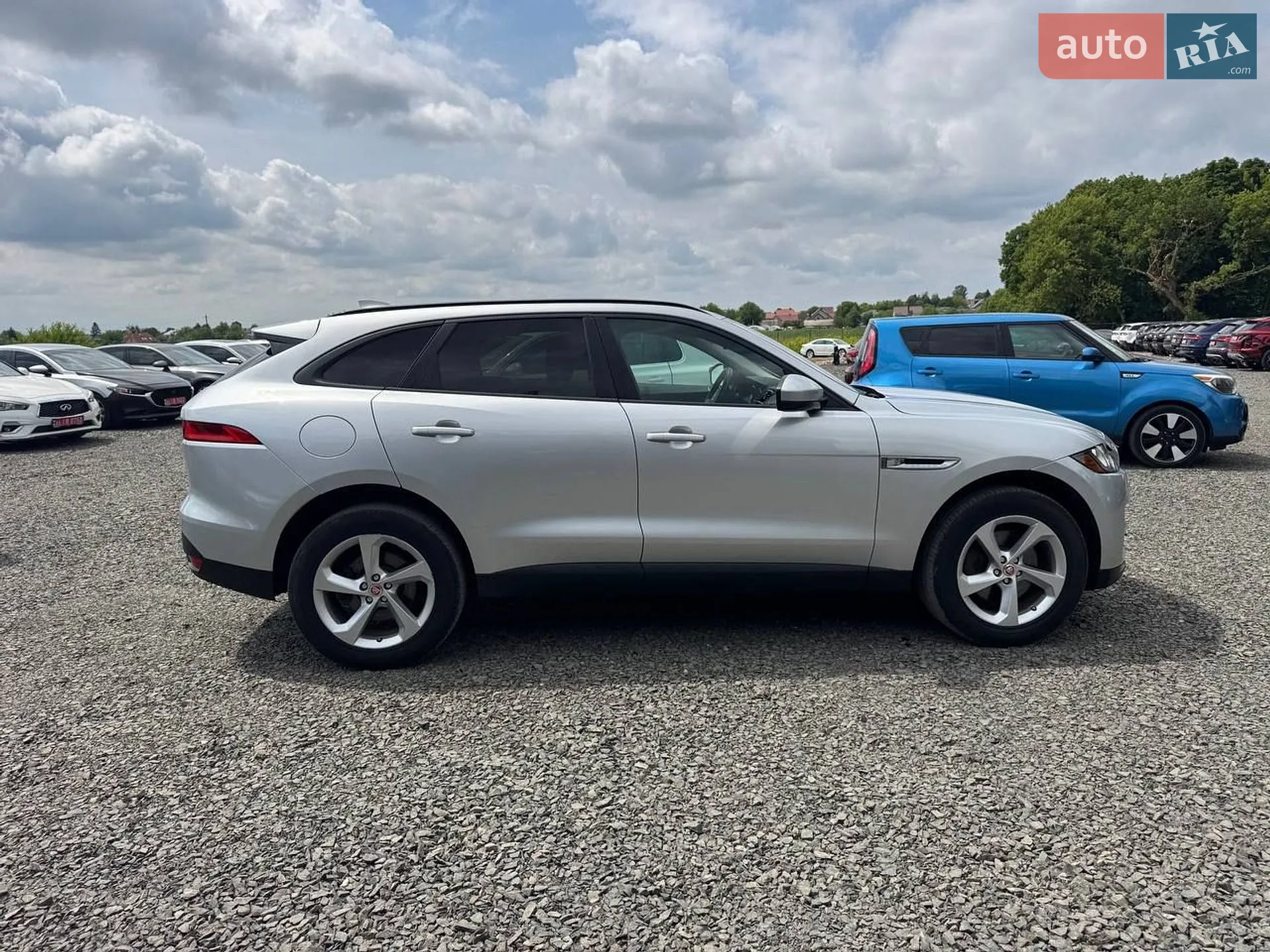 2017 Jaguar F-Pace - мініатюра 4