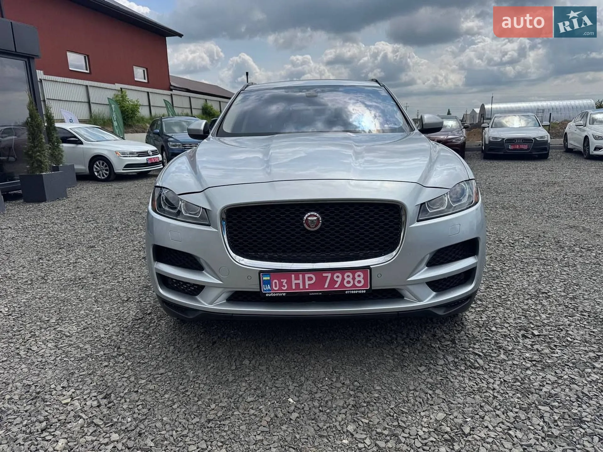 2017 Jaguar F-Pace - мініатюра 2