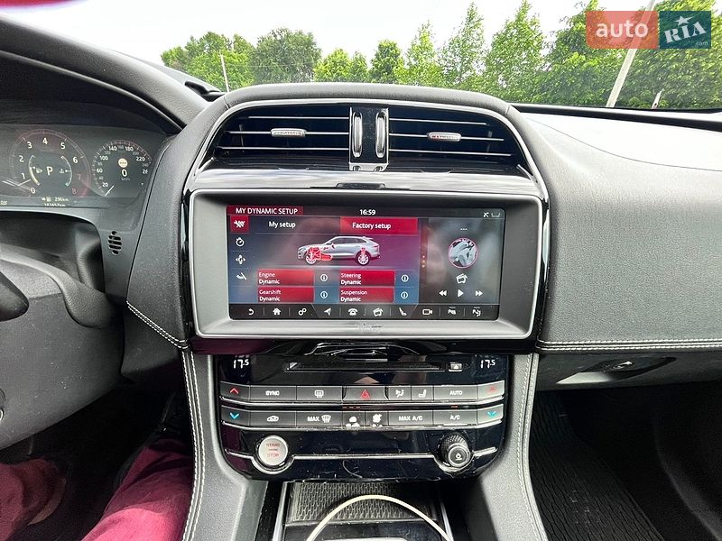 Позашляховик / Кросовер Jaguar F-Pace 2017 в Києві