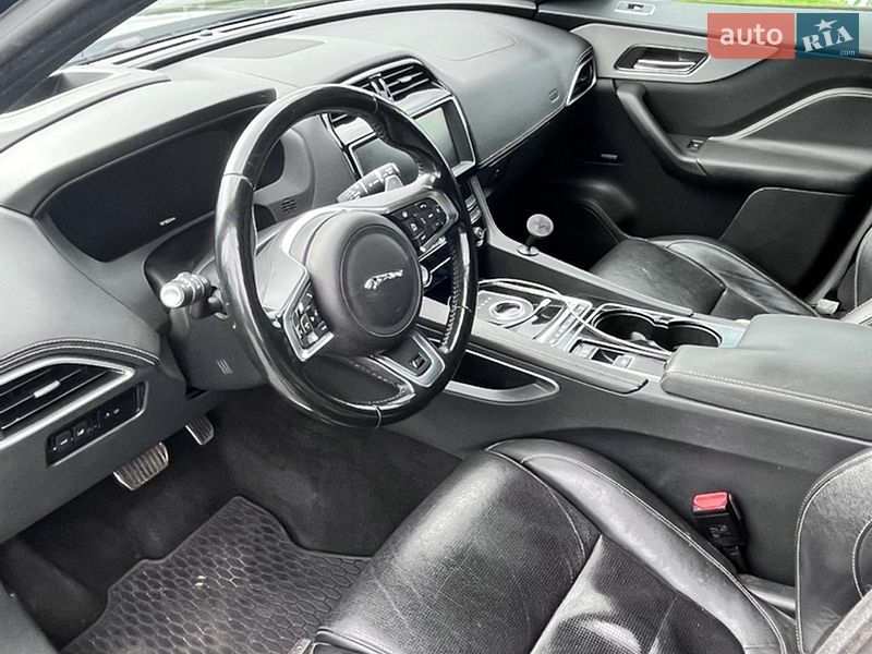Позашляховик / Кросовер Jaguar F-Pace 2017 в Києві