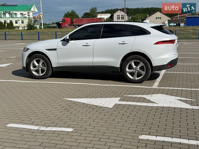 Внедорожник / Кроссовер Jaguar F-Pace 2017 в Нововолынске