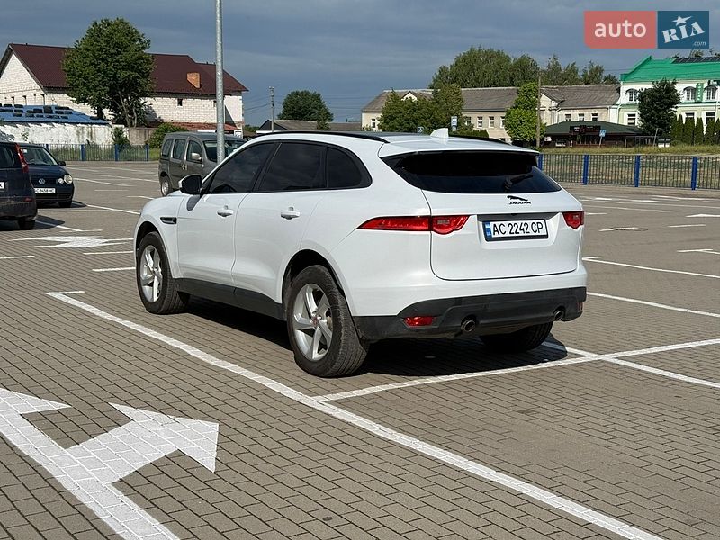 Внедорожник / Кроссовер Jaguar F-Pace 2017 в Нововолынске