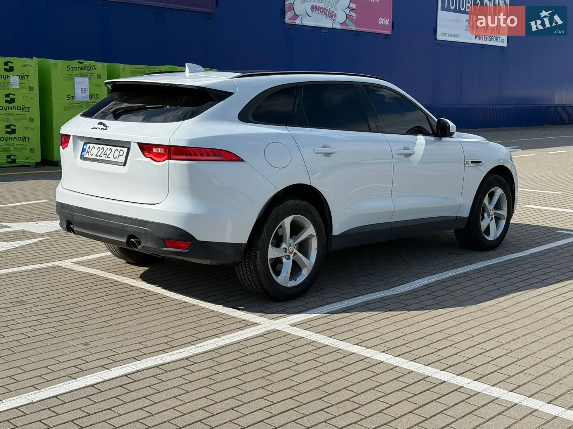 2017 Jaguar F-Pace - мініатюра 11