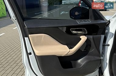 Внедорожник / Кроссовер Jaguar F-Pace 2017 в Нововолынске