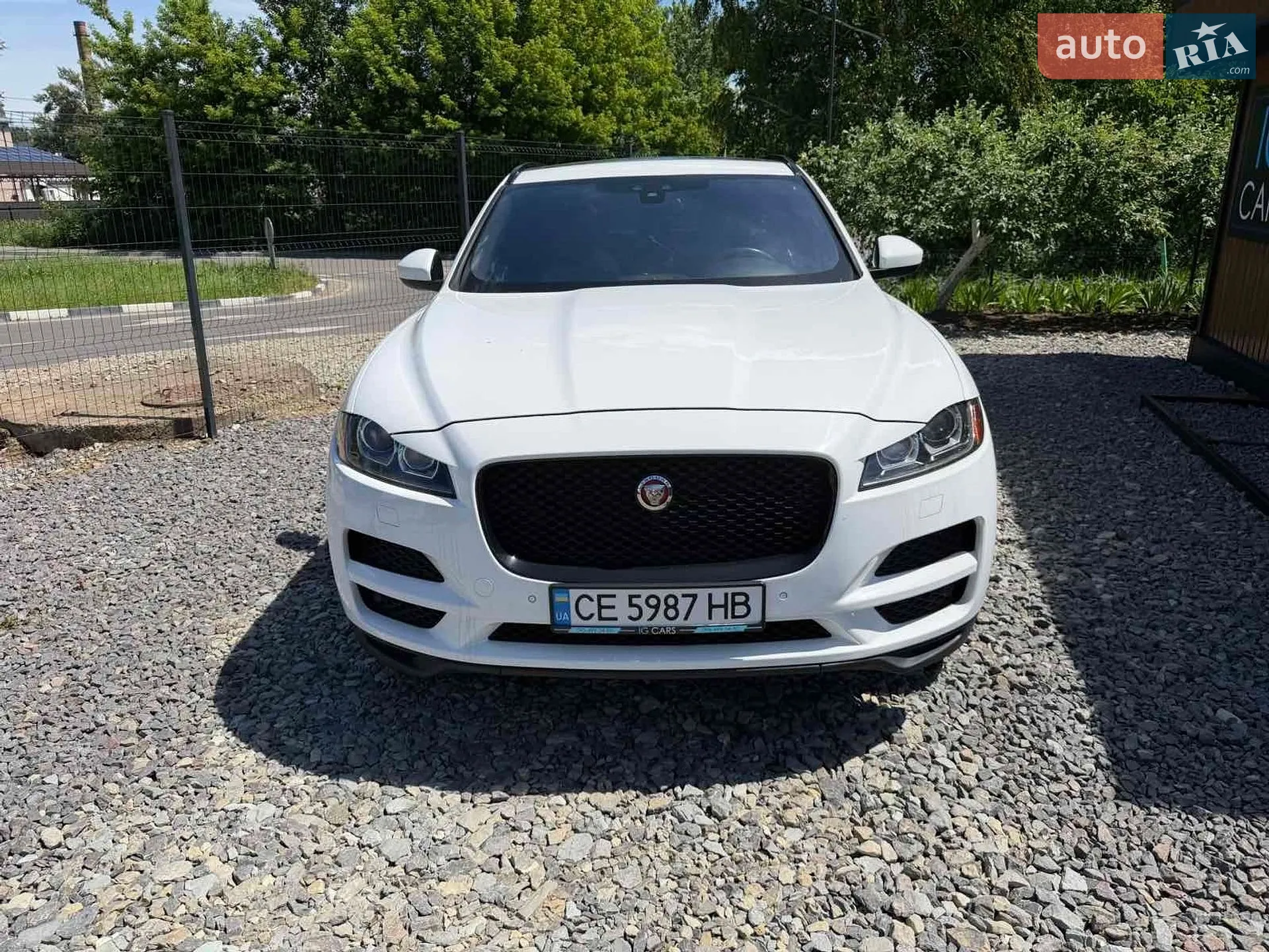 2017 Jaguar F-Pace - мініатюра 4
