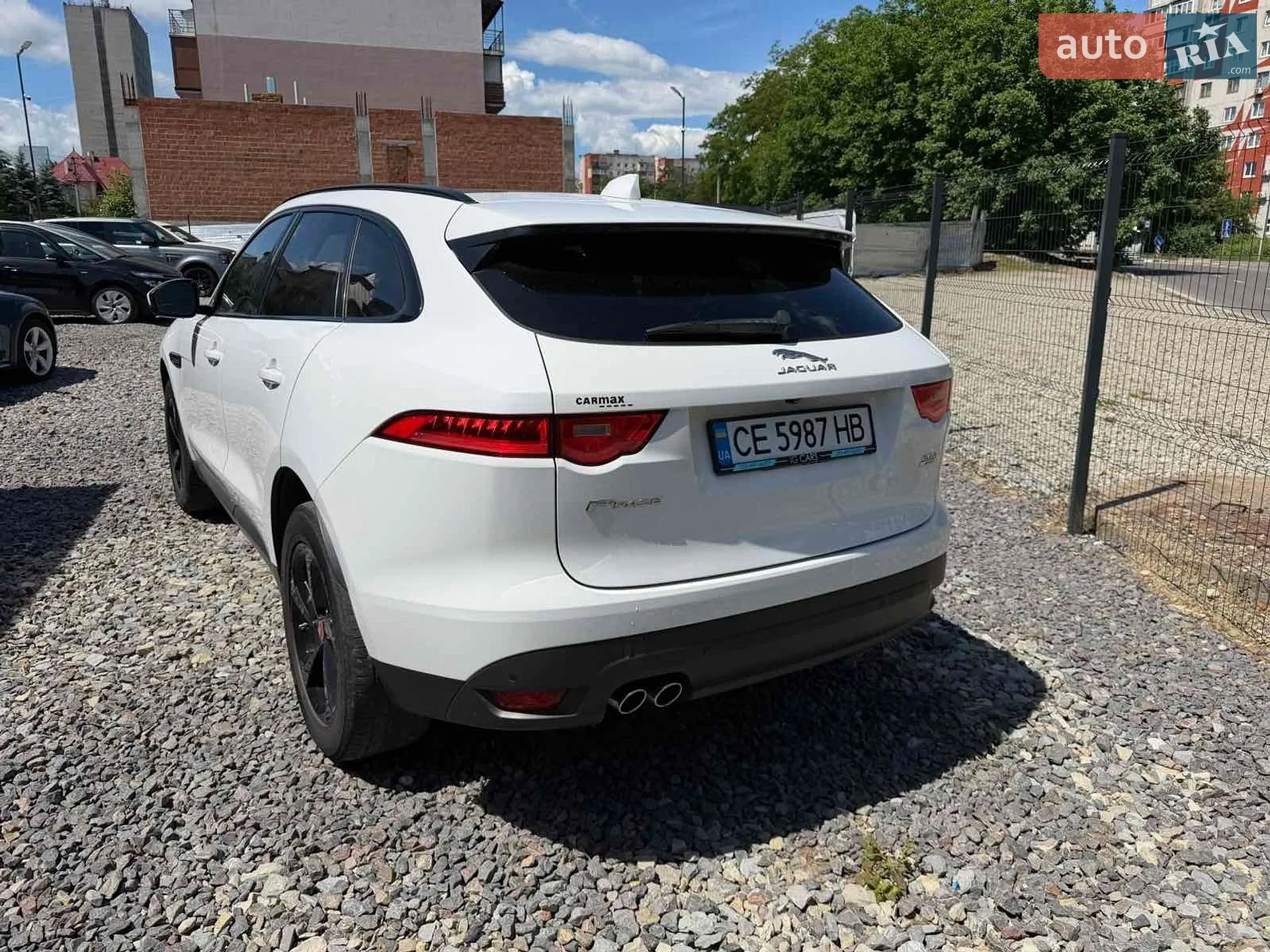 2017 Jaguar F-Pace - мініатюра 5