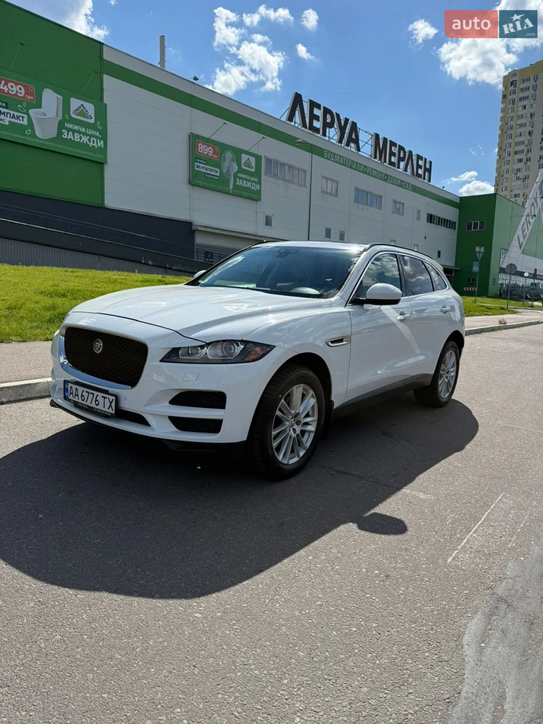 2018 Jaguar F-Pace - мініатюра 2
