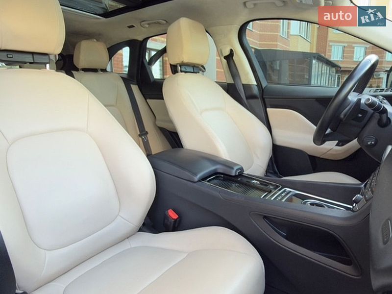 Позашляховик / Кросовер Jaguar F-Pace 2019 в Тернополі фото 25 Позашляховик / Кросовер Jaguar F-Pace 2019 в Тернополі