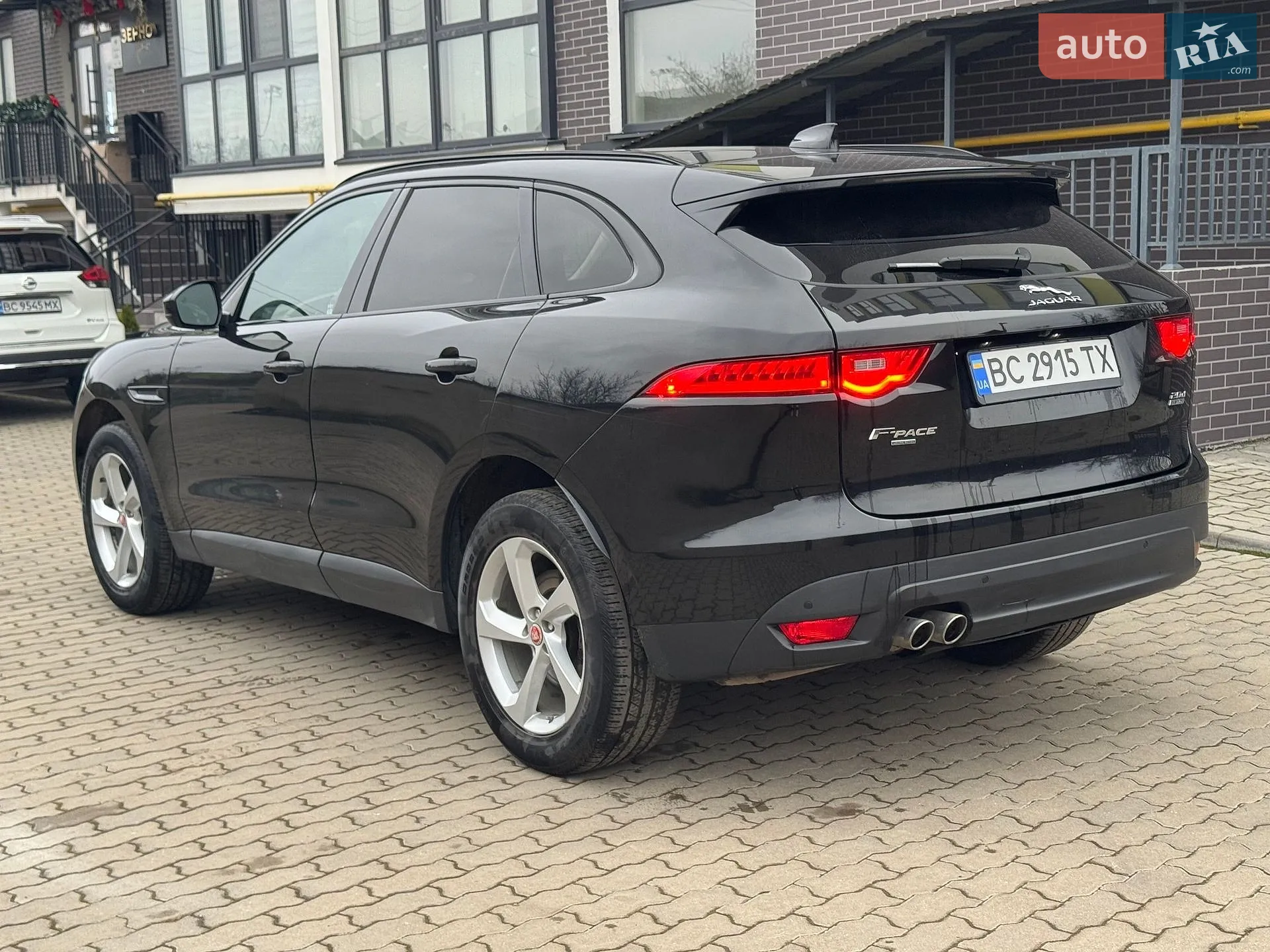 2016 Jaguar F-Pace - мініатюра 5