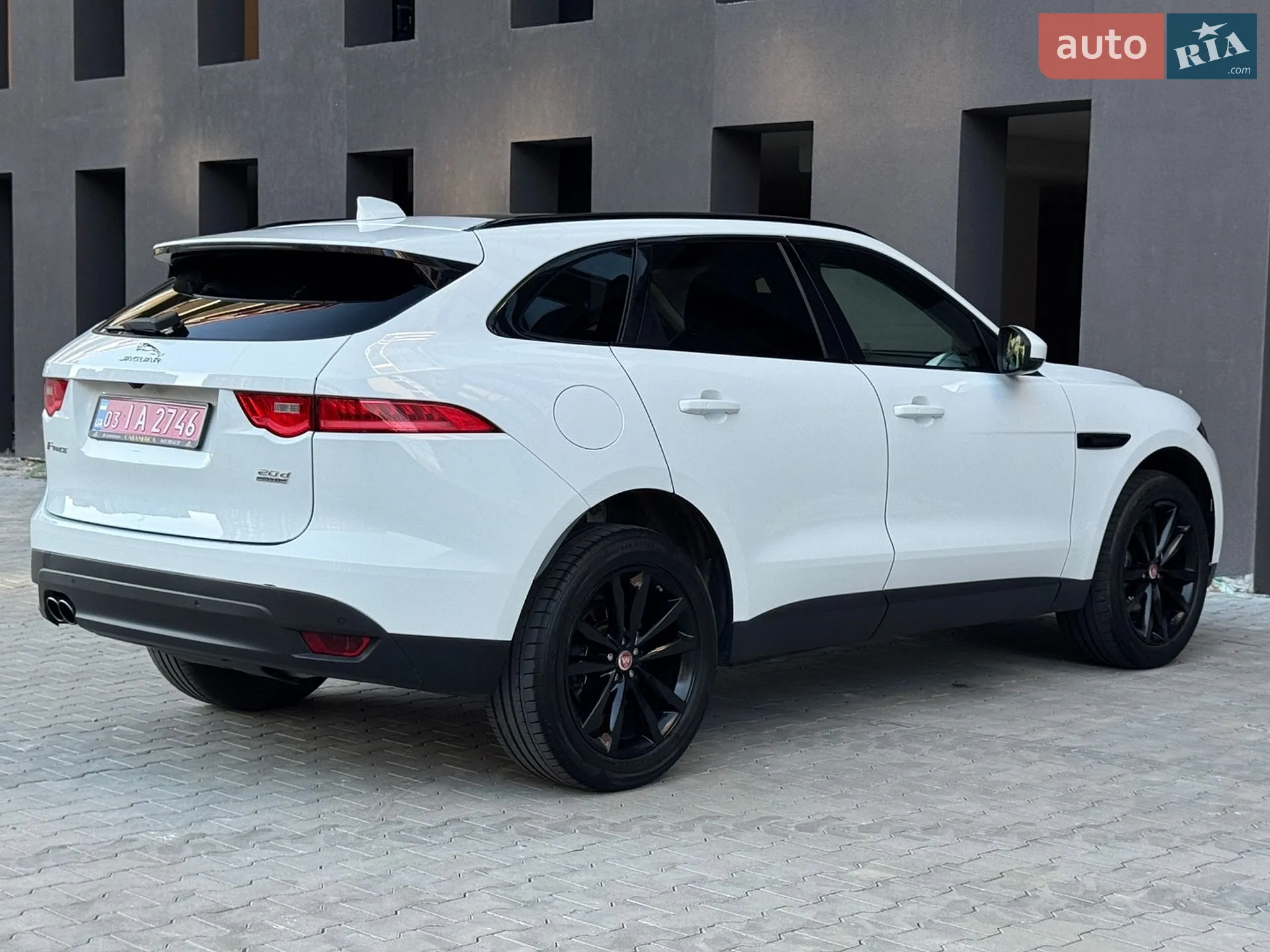 2017 Jaguar F-Pace - мініатюра 6