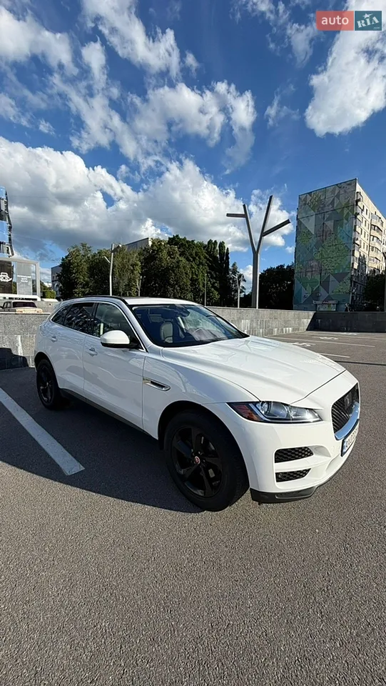 2017 Jaguar F-Pace - мініатюра 13