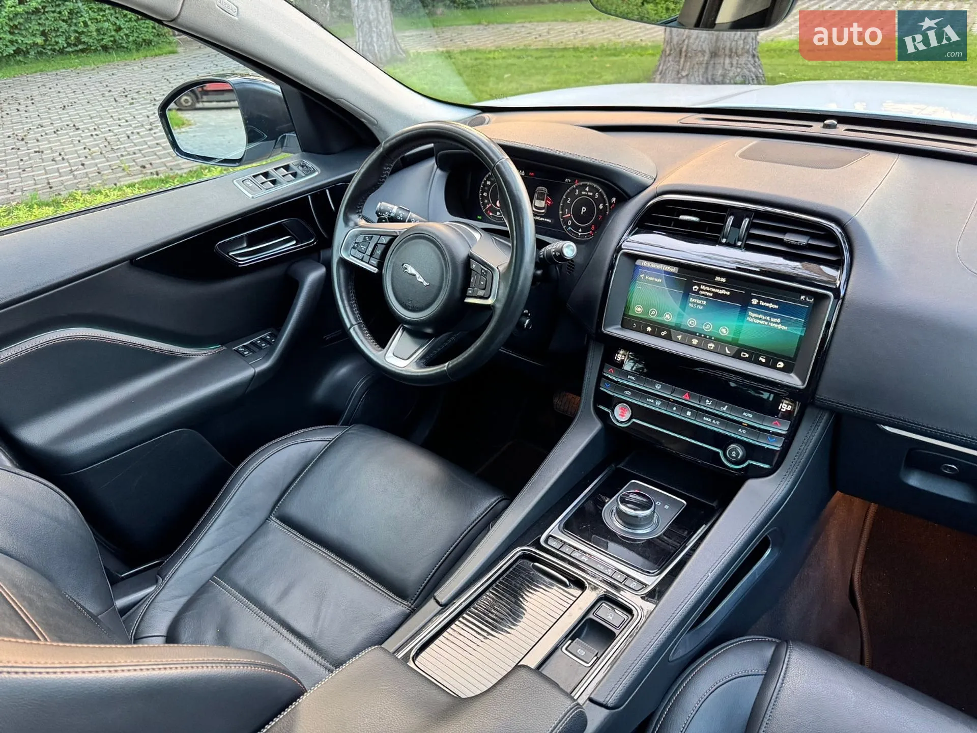 2019 Jaguar F-Pace - мініатюра 55