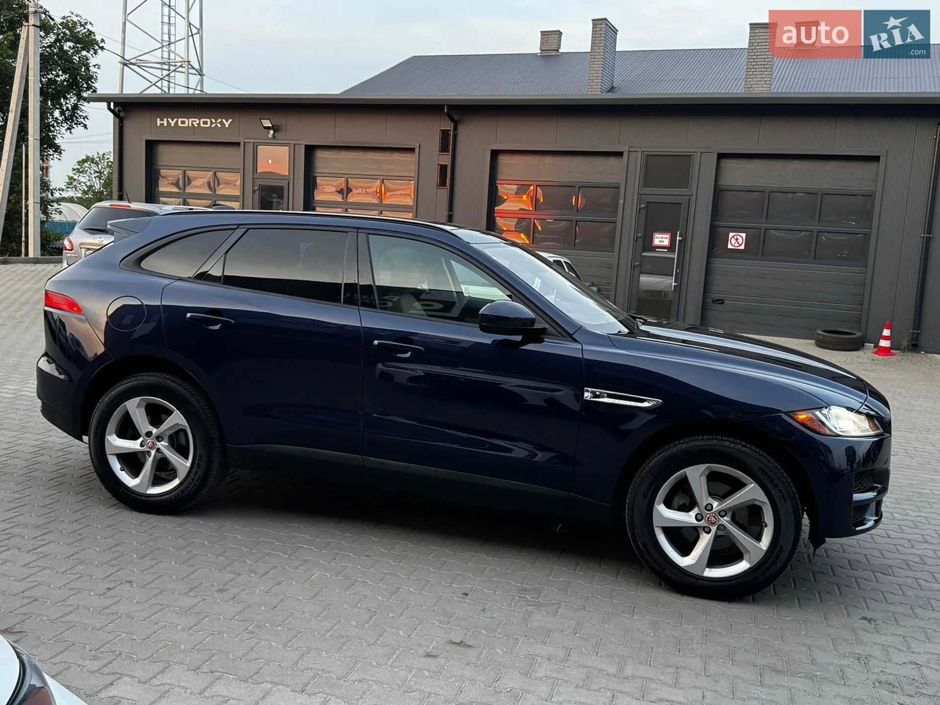 2018 Jaguar F-Pace - мініатюра 15
