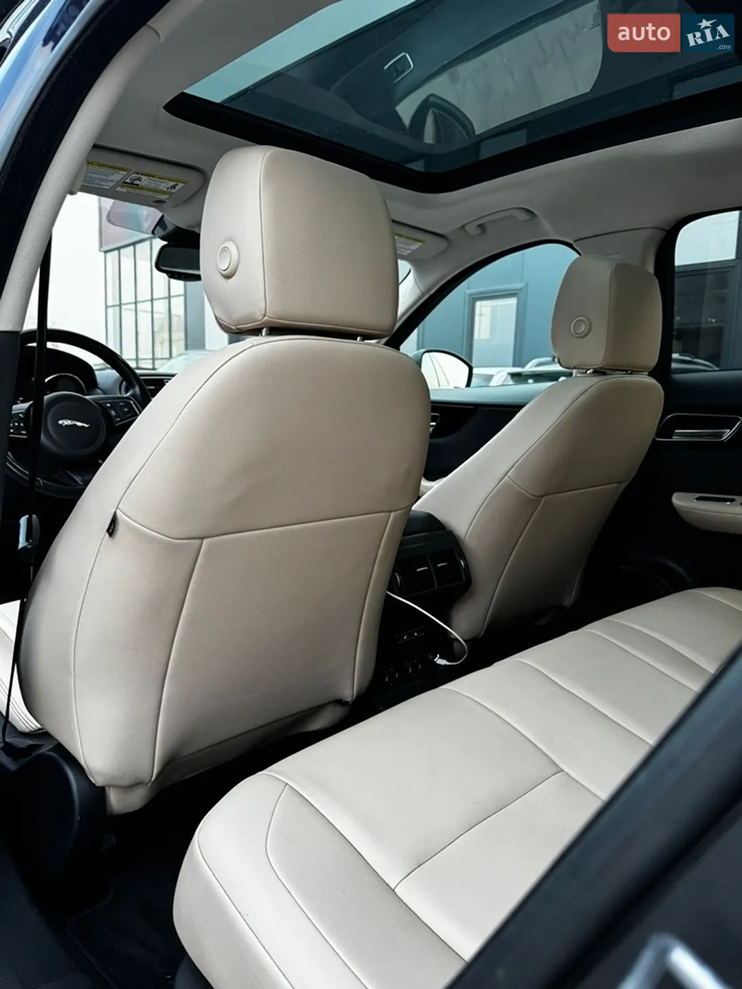 2018 Jaguar F-Pace - мініатюра 25
