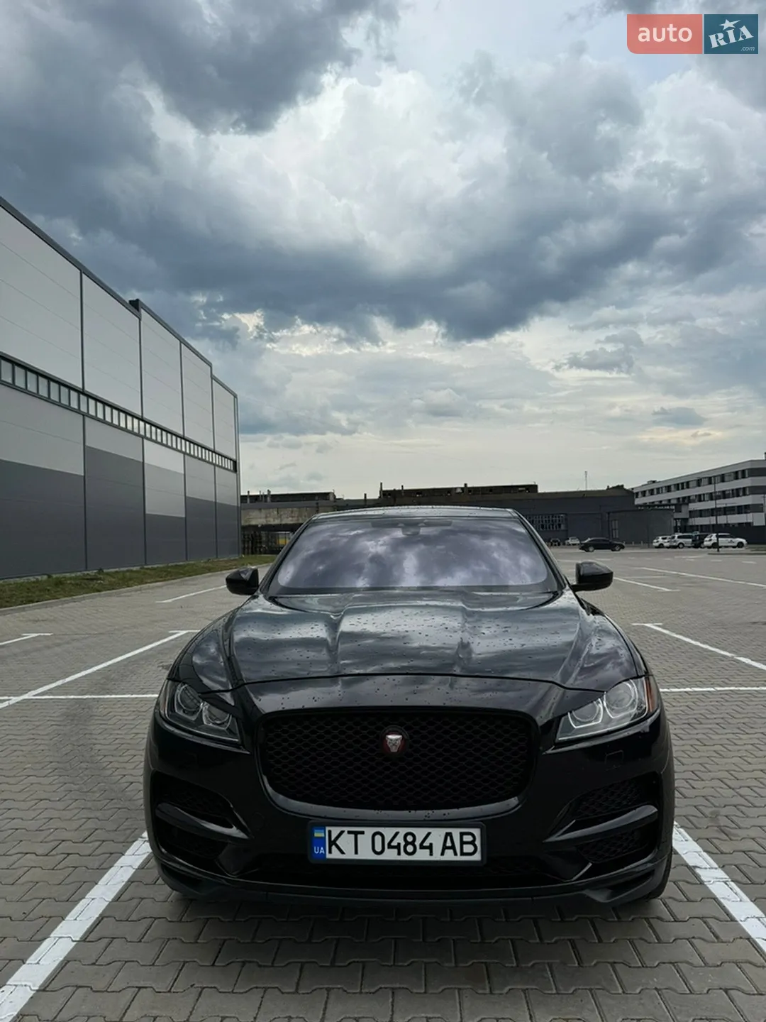 2016 Jaguar F-Pace - мініатюра 2