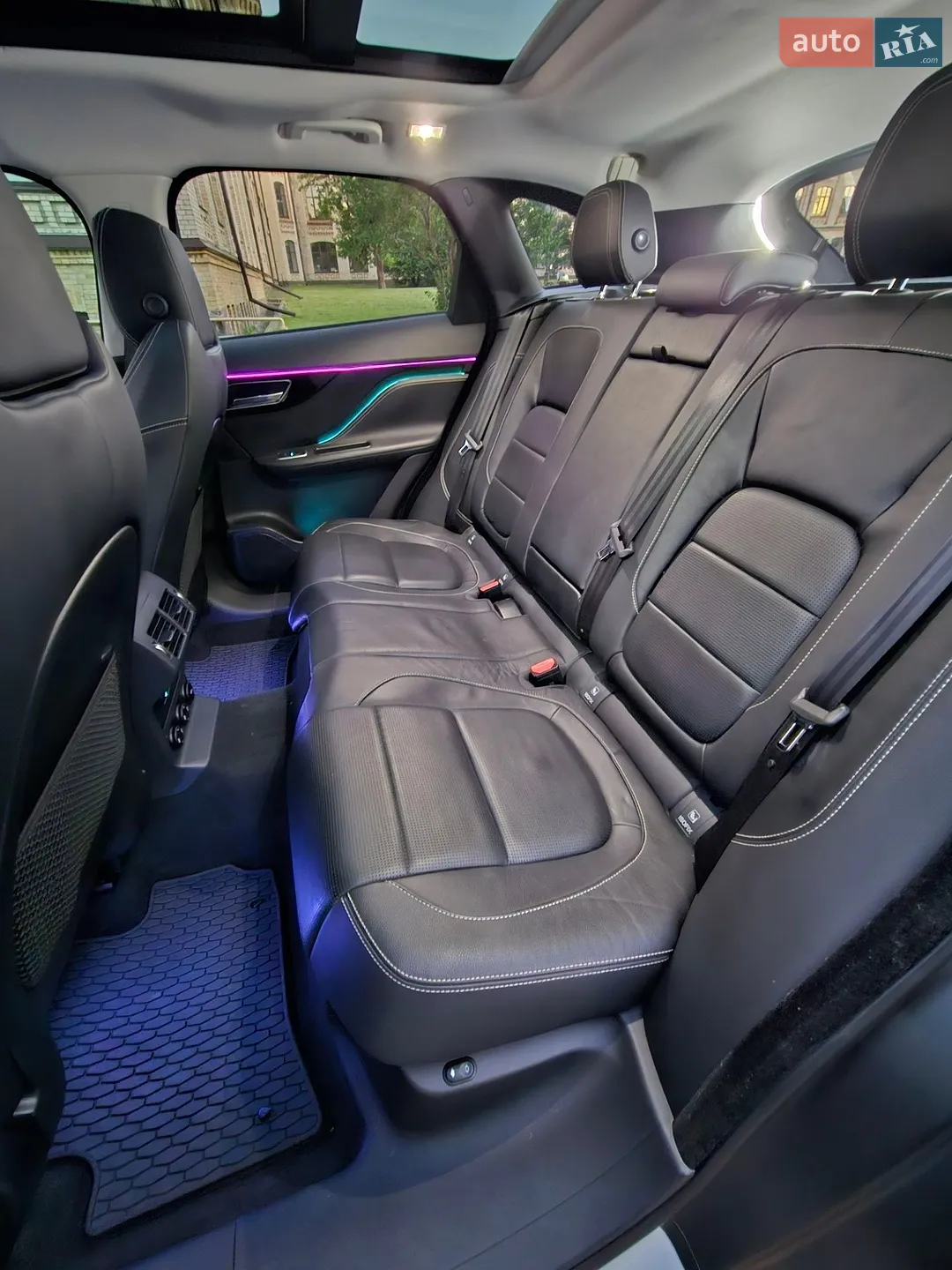 2017 Jaguar F-Pace - мініатюра 39
