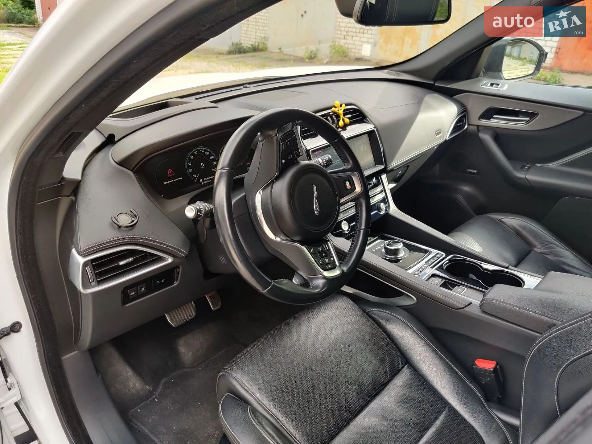 2016 Jaguar F-Pace - мініатюра 8
