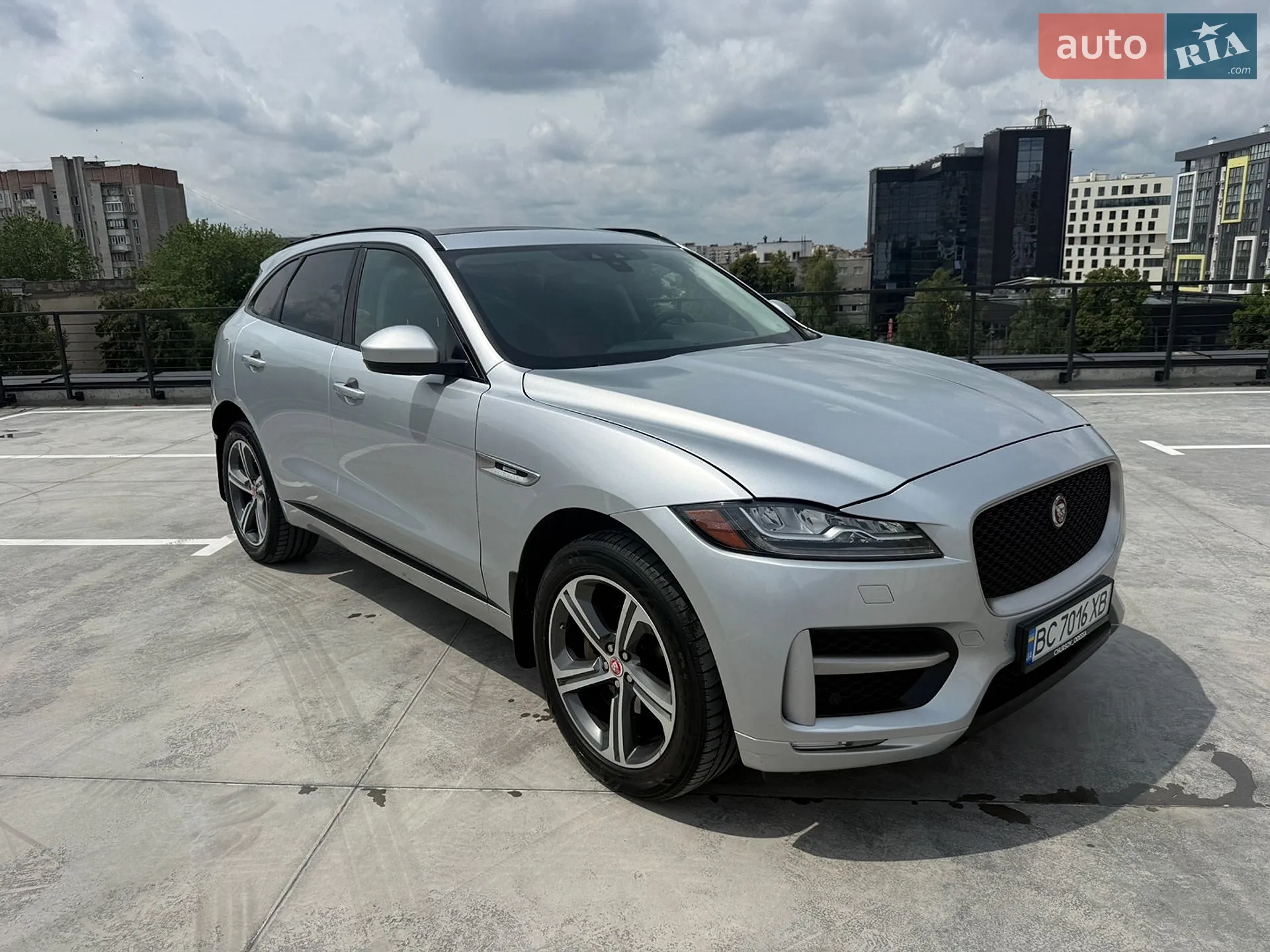 2017 Jaguar F-Pace - мініатюра 2