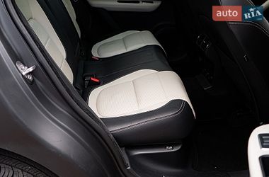 Внедорожник / Кроссовер Jaguar F-Pace 2019 в Киеве