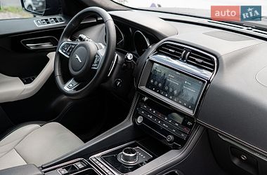 Внедорожник / Кроссовер Jaguar F-Pace 2019 в Киеве