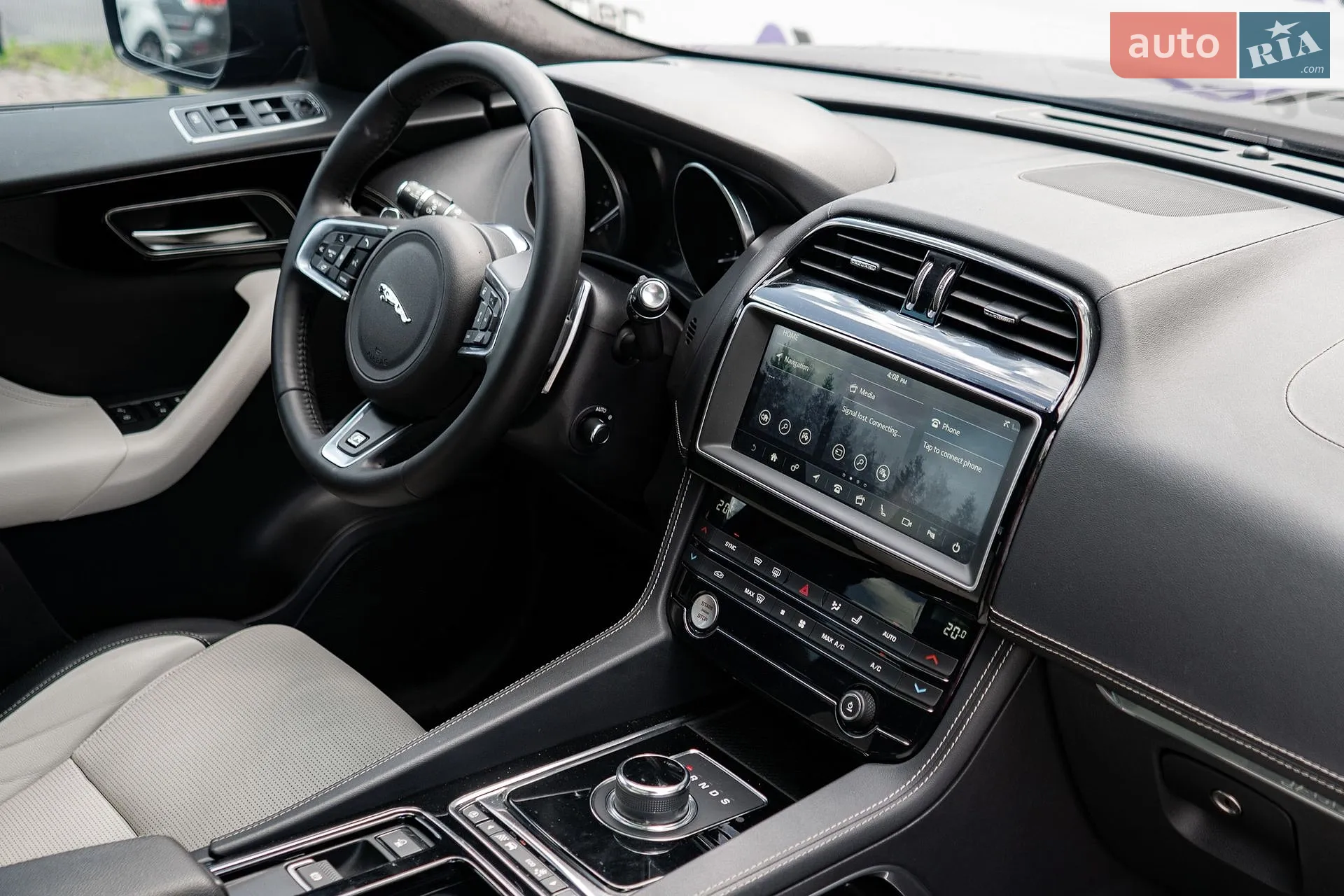 2019 Jaguar F-Pace - мініатюра 40