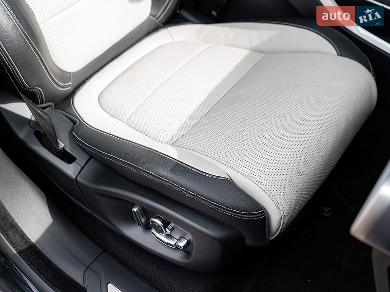 Внедорожник / Кроссовер Jaguar F-Pace 2019 в Киеве