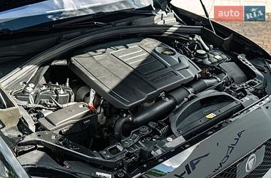 Внедорожник / Кроссовер Jaguar F-Pace 2019 в Киеве