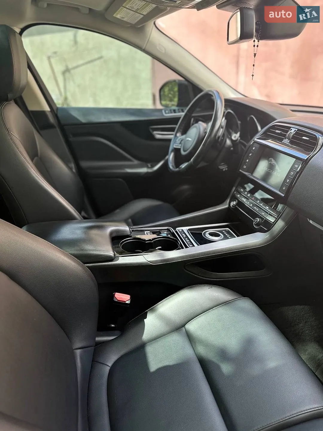 2016 Jaguar F-Pace - мініатюра 9