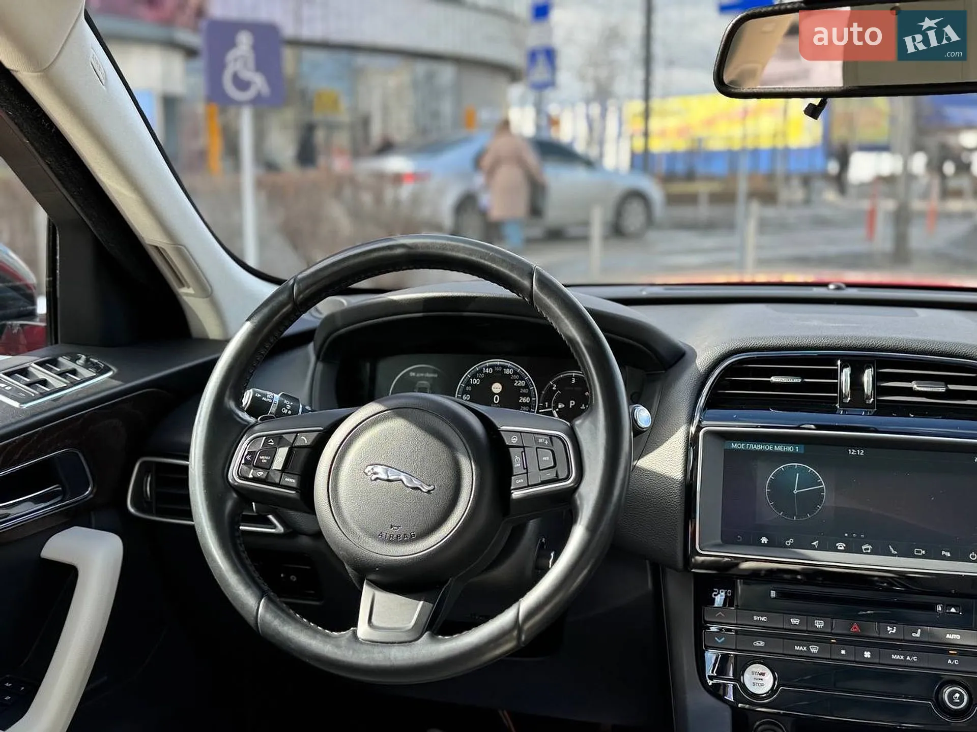 2016 Jaguar F-Pace - мініатюра 9